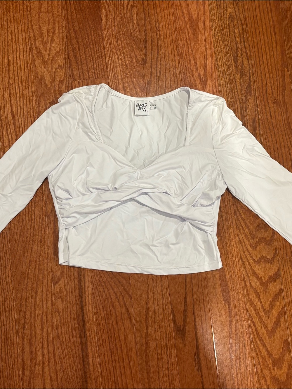 Princess Polly White Long-Sleeve Twist Front Crop Top